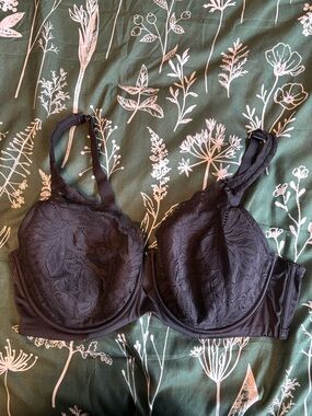 Bare Necessities Black Lace Full-Coverage Underwire Bra